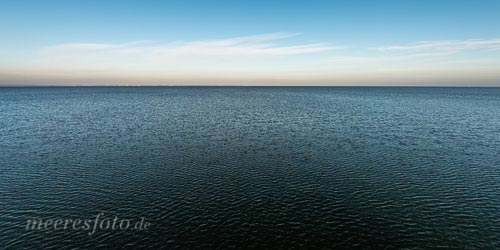 Leicht gekräuselte Ostsee der Neustädter Bucht vor Niendorf