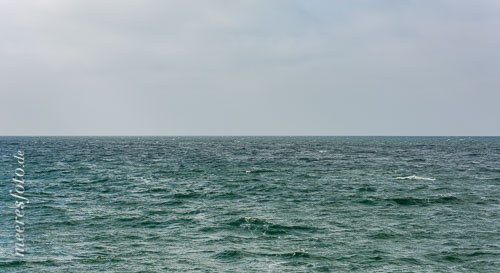  Der Horizont der Ostsee vor Wustrow bei Windstärke 5 bis 6