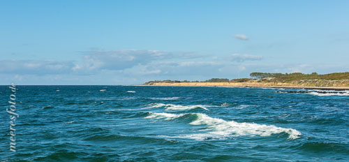  Wellen der Ostsee vor Wustrow und die Steilküste von Ahrenshoop am Horizont #1