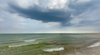  Heidkate – Juni-01614 – DETAIL: Regenwolken ziehen hinaus auf die Ostsee der Kieler Bucht.