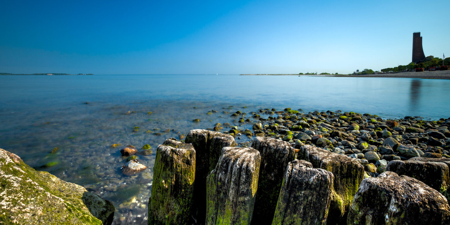 Buhne am Morgen in Laboe