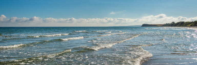 Leichte Brandung am Sehlendorfer Strand