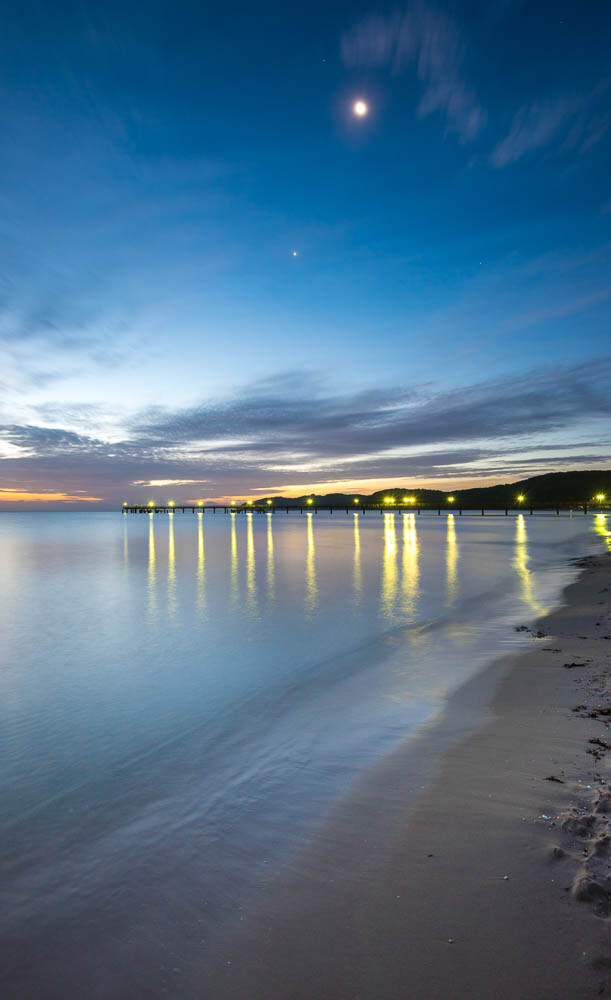 Mond und Sterne am Morgen in Binz