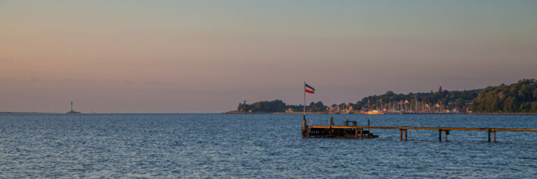 Sommerabend in der Heikendorfer Bucht