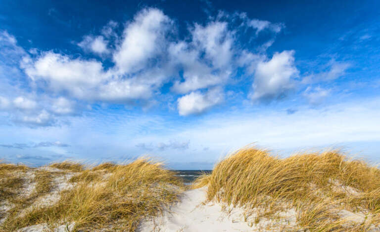 Wolkenformation und Dünen bei Heidkate